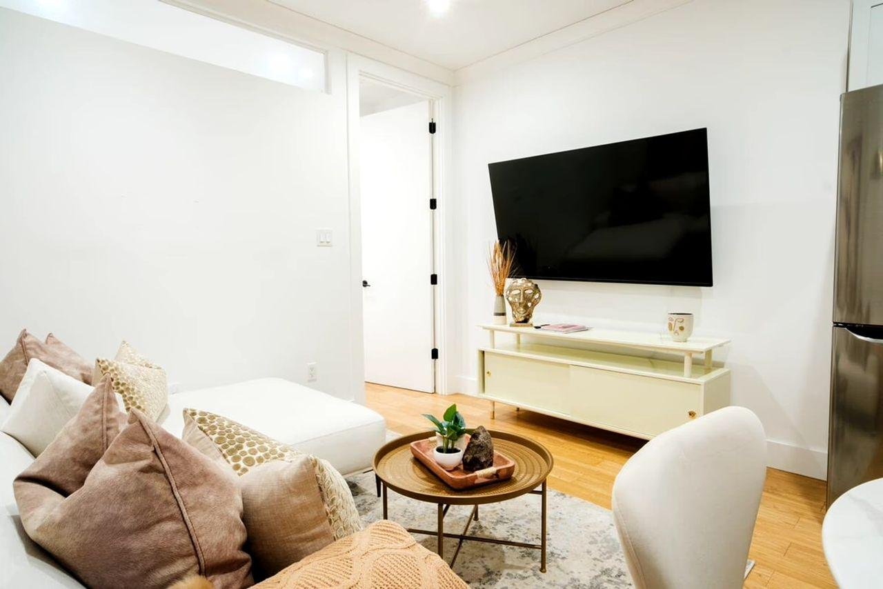 Renovated 2Bed Furnished Apartment in Brooklyn