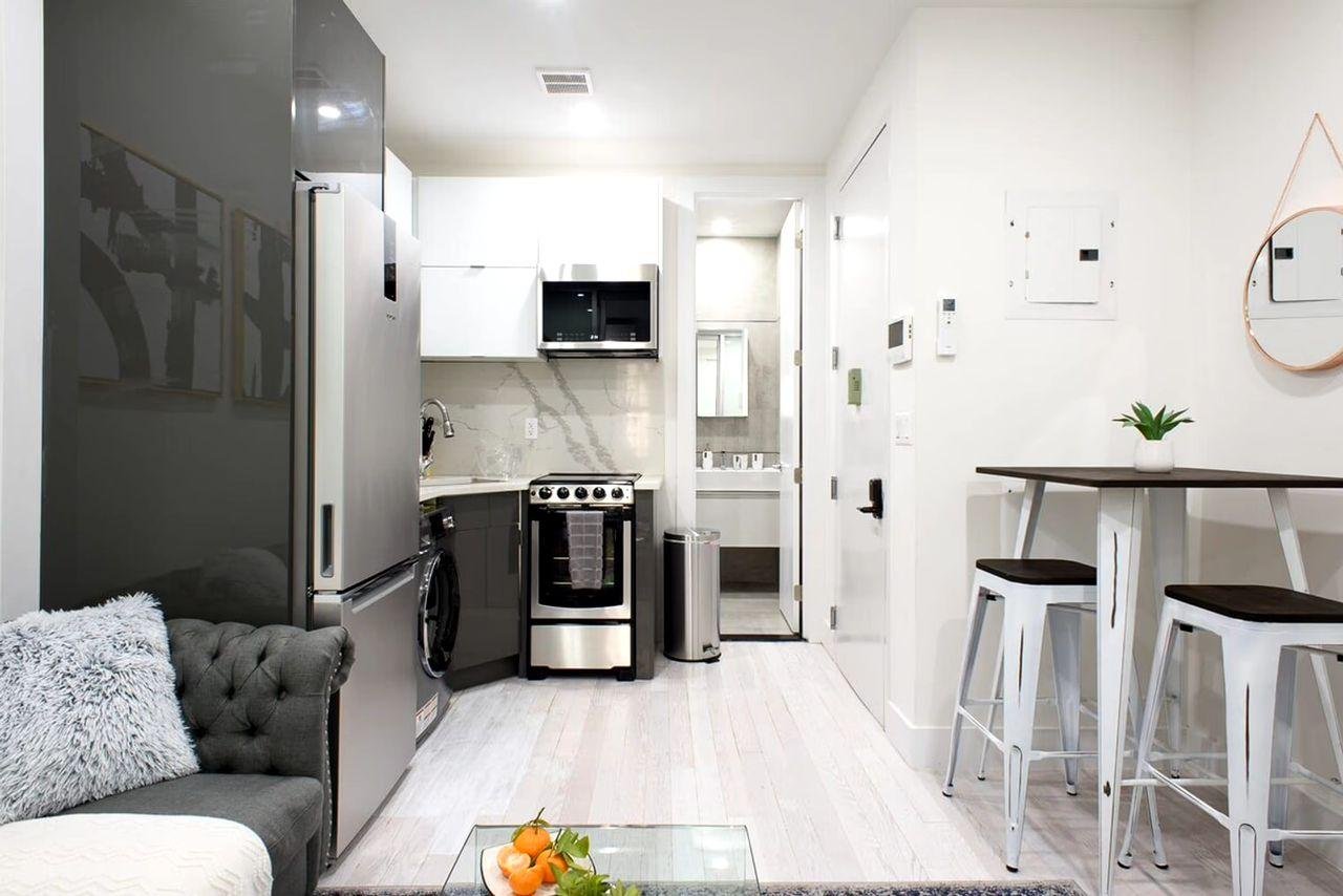 Furnished 1Bedroom Apartment in Yorkville UES