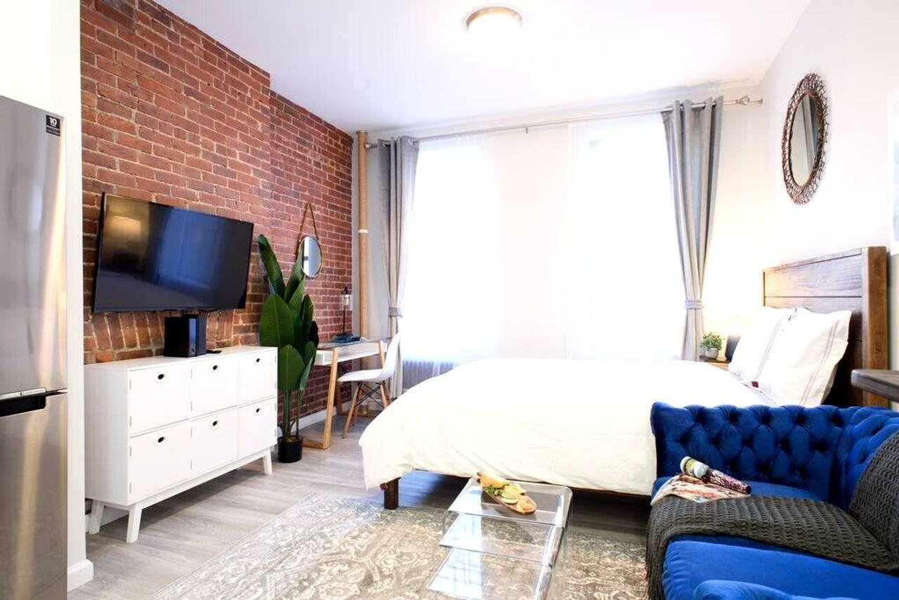 Beautifully Renovated Studio in Hell's Kitchen